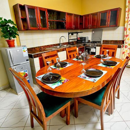 Peace Of Mind Suites Entebbe Dış mekan fotoğraf