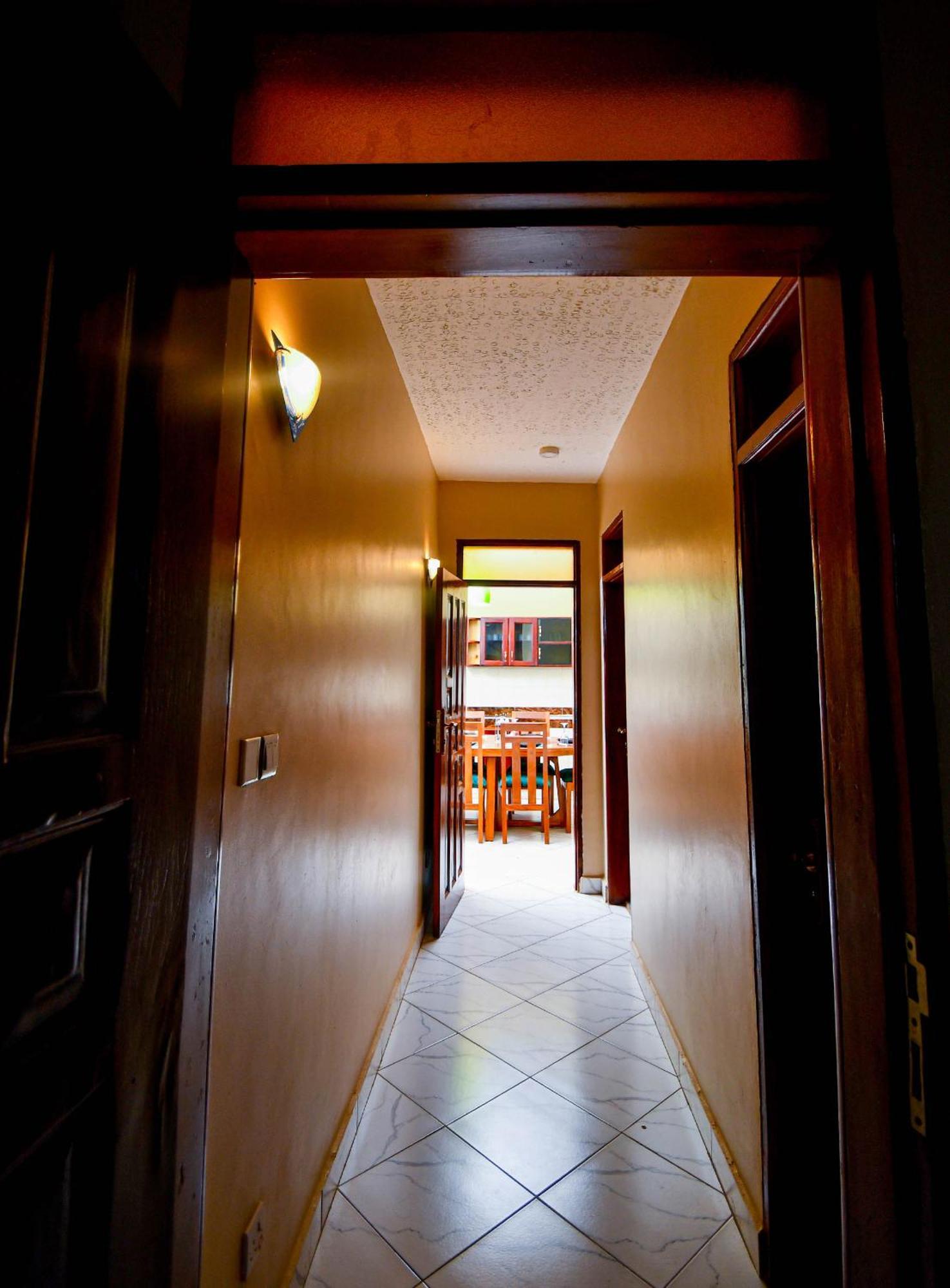 Peace Of Mind Suites Entebbe Dış mekan fotoğraf